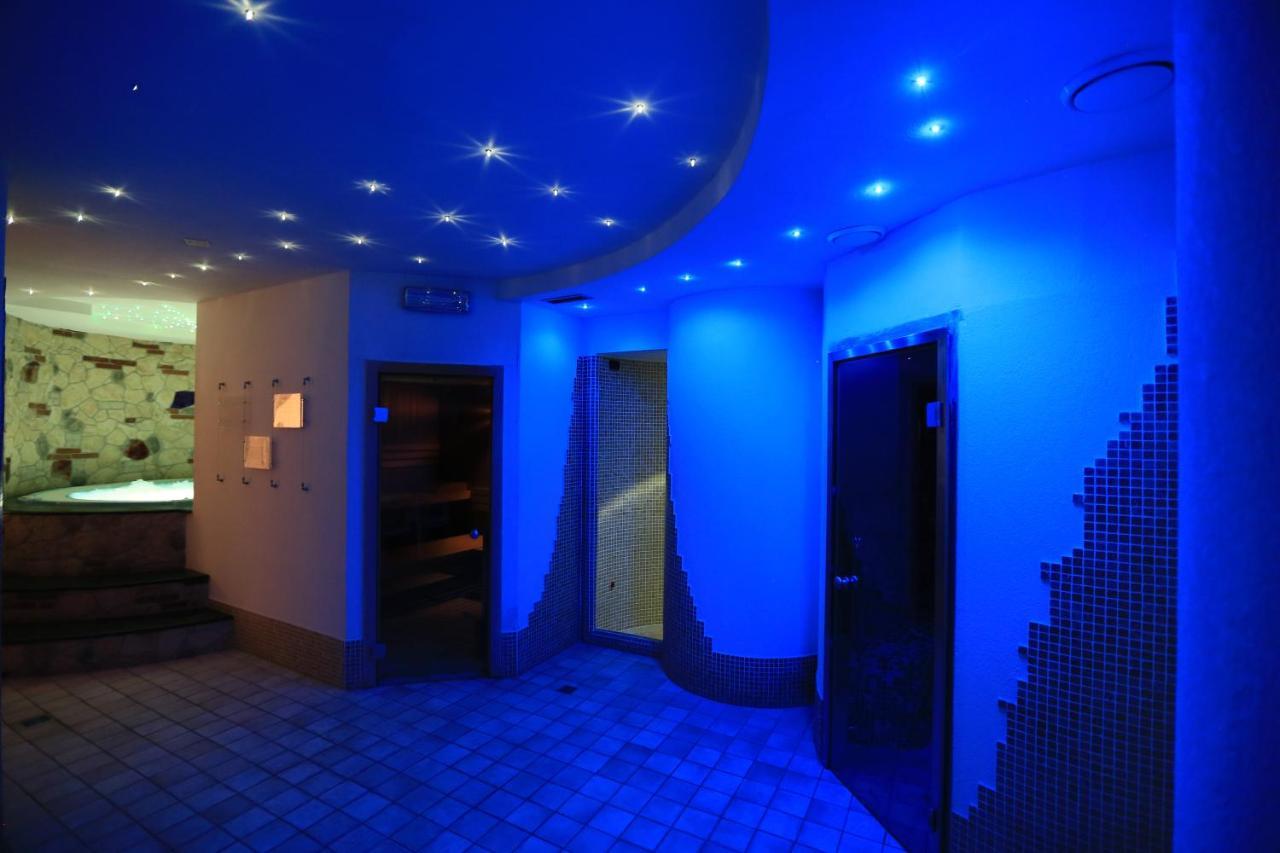 Hotel Laurin Canazei Εξωτερικό φωτογραφία