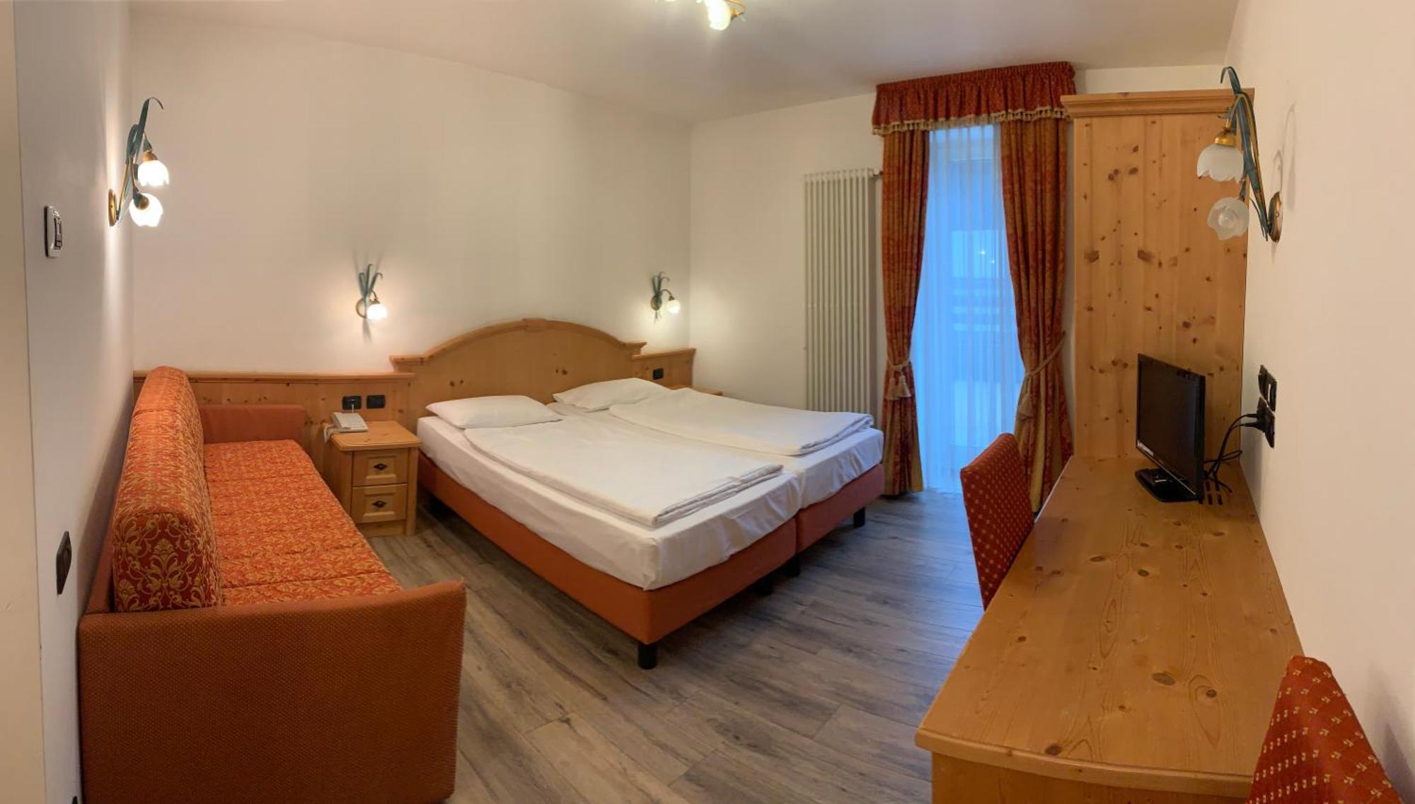 Hotel Laurin Canazei Εξωτερικό φωτογραφία